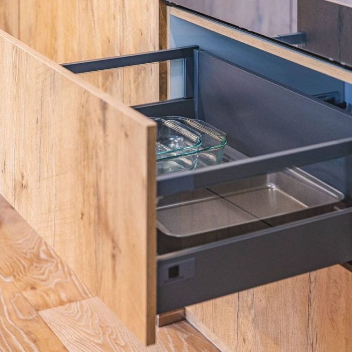 Usa-Cabinet-Teresa-Bosch-Home-Photos-13-of-70-scaled